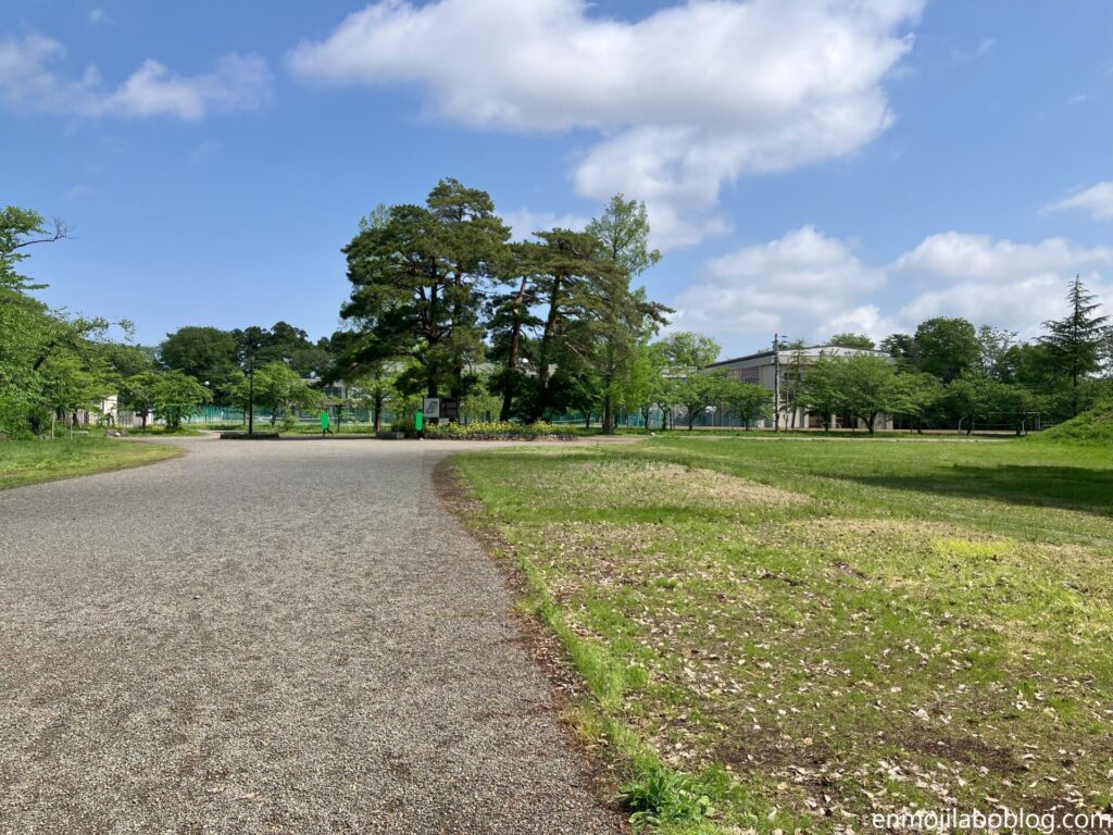 高田城極楽橋を渡った先