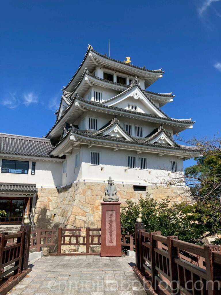 墨俣一夜城と秀吉像