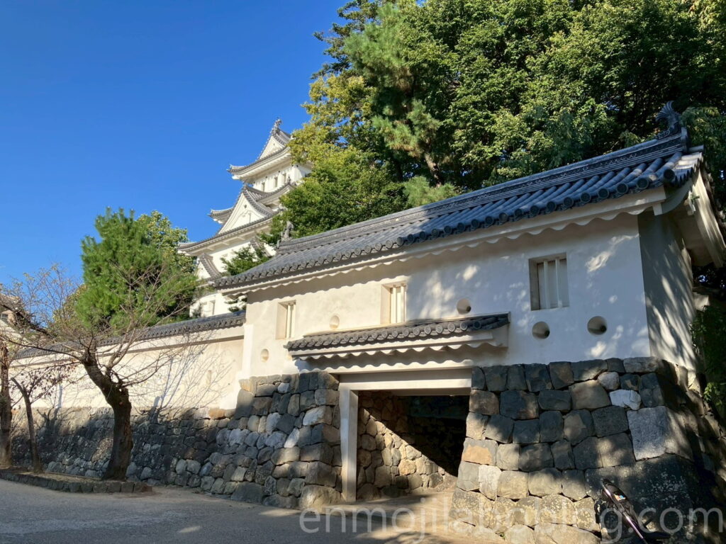大垣城西門